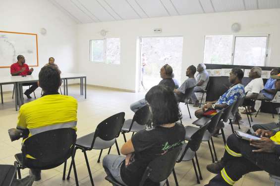 Koniambo nickel s'assure  du soutien de la population