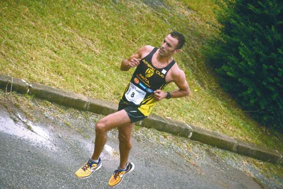 Benfodda s'impose entre les gouttes à Païta