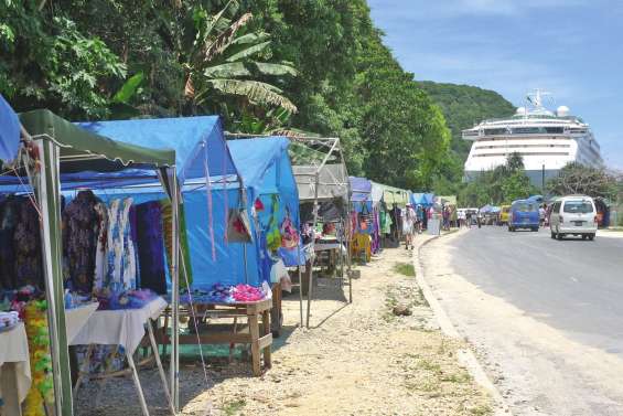 La course aux croisiéristes dérape à Port-Vila