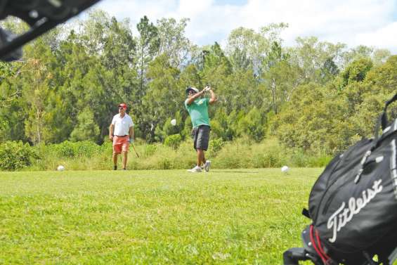 Premiers drives de l'année pour les as des greens