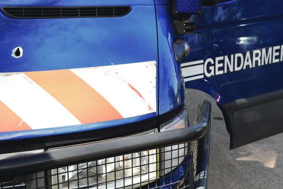 Un tir de fusil pour  « tuer » les gendarmes