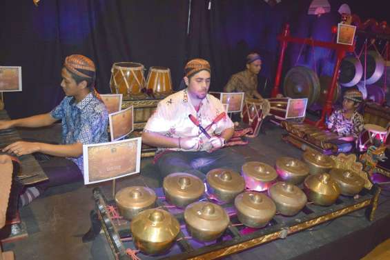 Le gamelan résonne  au foyer indonésien