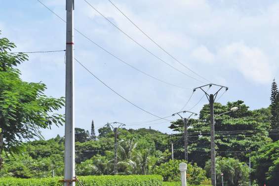 Changement de poteau à La Corniche