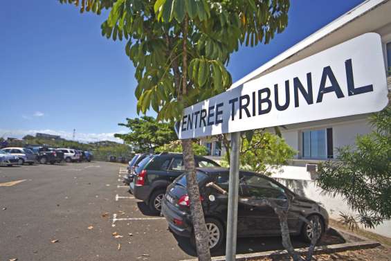 Six et douze mois ferme pour une expédition punitive