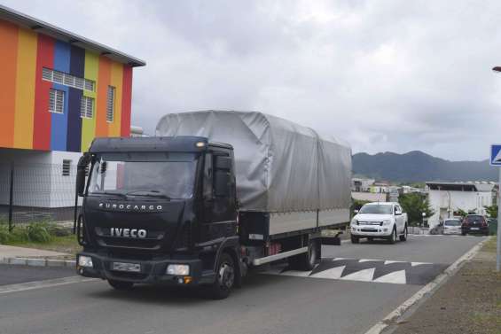 Les ralentisseurs ont bien été installés sur le chemin de l'école