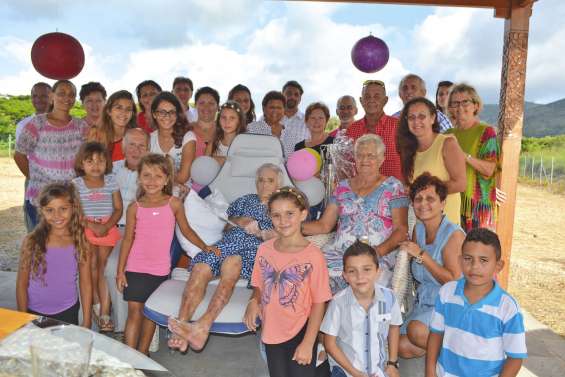 Louise Barretteau fête ses 98 ans en famille