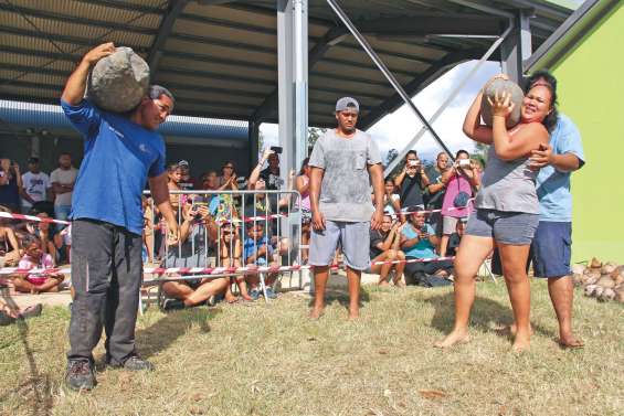 Concours de muscles et de sourires à la Fête de la ville