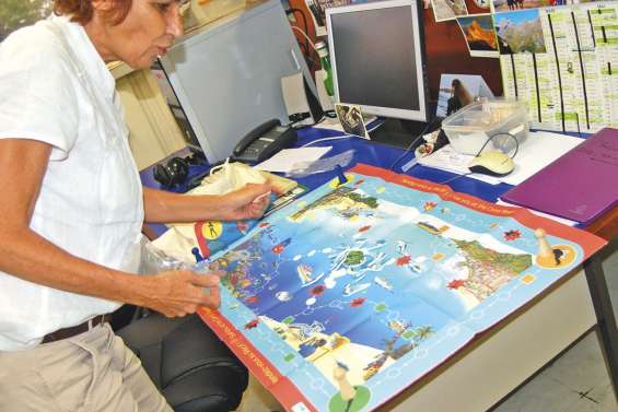 La mallette qui fait découvrir les coraux aux écoliers