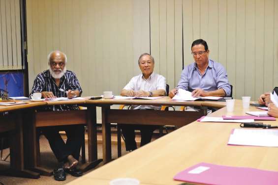 SLN : les provinces ne signeront pas le prêt les yeux fermés