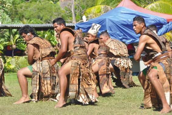 Un groupe d'ouverture à la fête de l'avocat