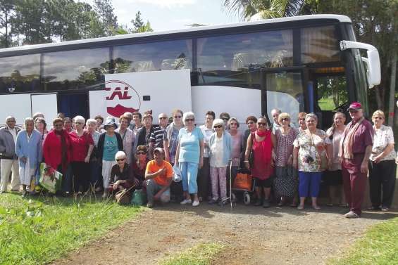 Les personnes âgées en sortie à Yaté