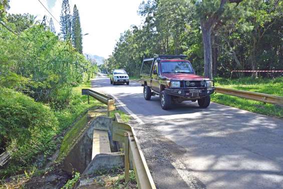 Sept mois de travaux pour reconstruire un pont à Plum
