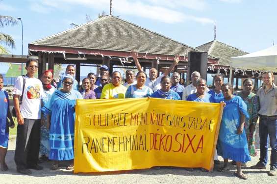 Mobilisés contre la cigarette au marché