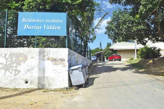 Privés d'internat à cause des rats