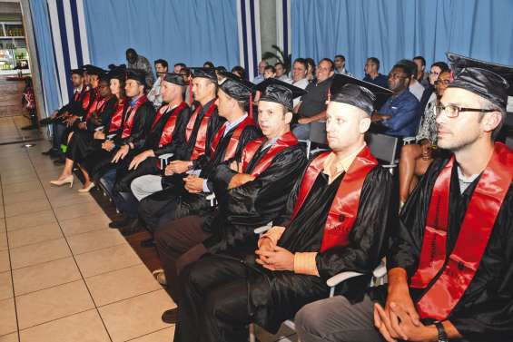 Douze Calédoniens mieux armés pour manager leurs équipes