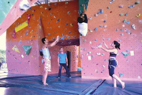 Une structure artificielle d'escalade bientôt à Koutio