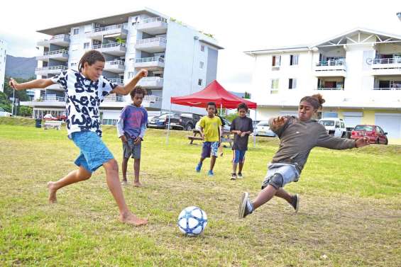 Des vacances animées au pied des immeubles