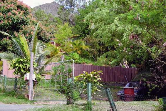 Neuf crimes devant les assises