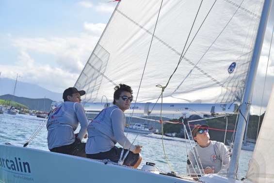 Les marins calédoniens veulent avaler la Terre