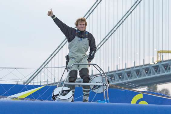 Gabart parcourt 1 396 km en 24 heures