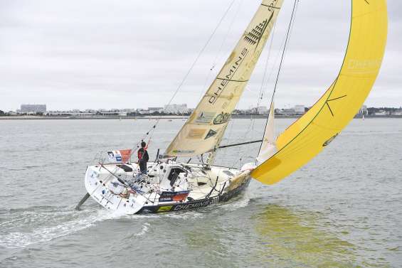 Solitaire du Figaro : Macaire gagne mais perd sur pénalité