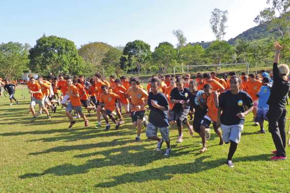 Les élèves du collège public champions du jour au stade