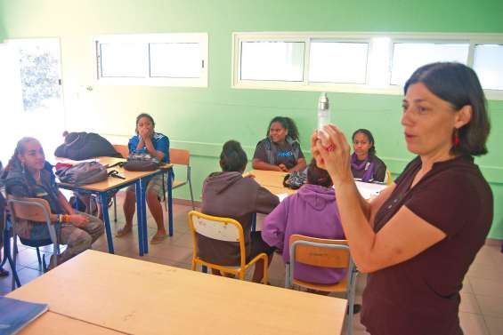 Les professionnels racontent leur parcours aux jeunes