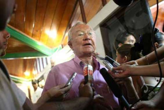 Flosse sera jugé à Tahiti