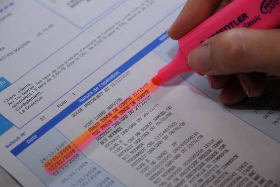 Bras de fer sur les frais bancaires