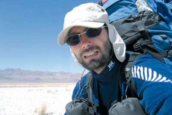 Un Français traverse à pied le pays du long nuage blanc