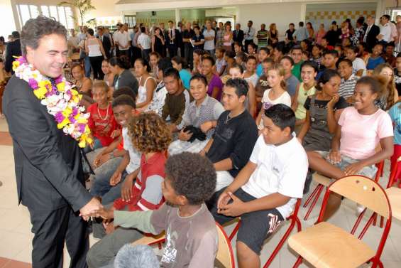 Luc Chatel veut rassurer