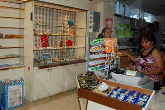 Le tabac plie bagages de l'aéroport de La Tontouta