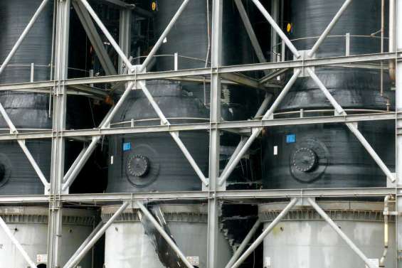 Une colonne s'effondre à Goro