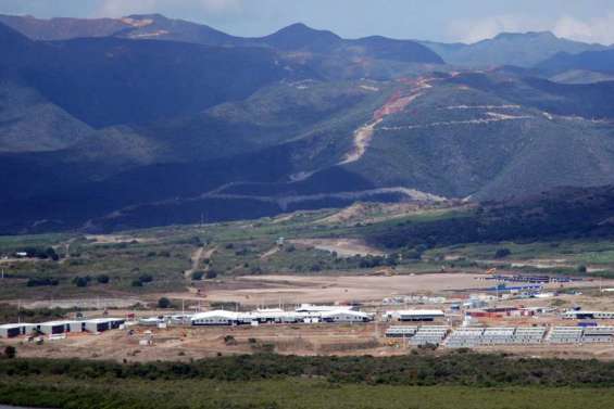 3000 Asiatiques pour bâtir l'usine du Nord