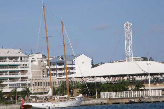 Marinas trop mini pour yachts de plus en plus maxi