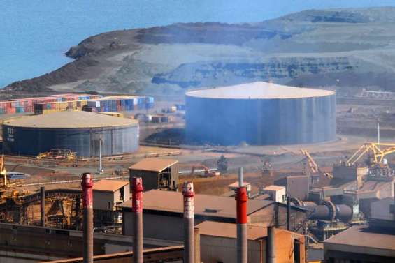 Mais à quoi joue la SLN ?