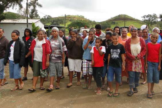 Un départ dans la joie et la gadoue