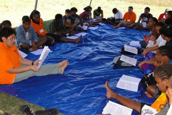 Les jeunes planchent sur la non-violence