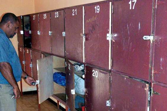 Dégradations des internats : Le Sénat coutumier assume et accuse