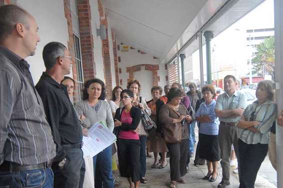 Les fonctionnaires d'Etat ne battent pas en retraite