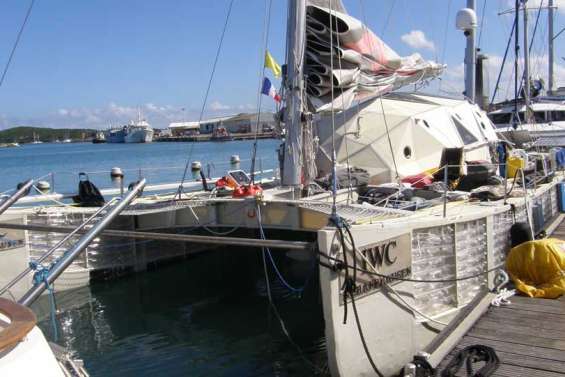 12 000 bouteilles à la mer