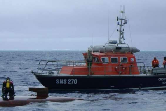Un naufragé rentre au port