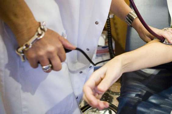 3 950 francs la consultation