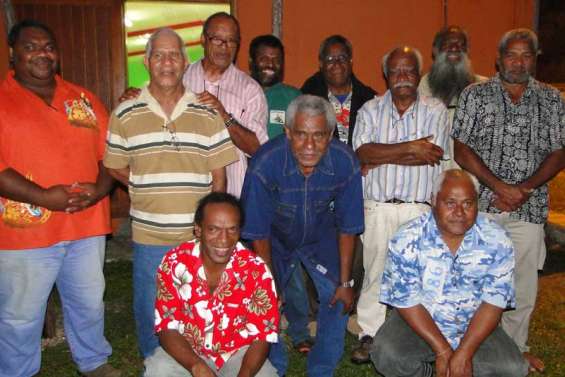 Le Sénat choisit Pascal Sihaze