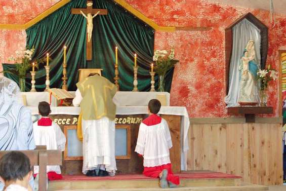 La messe en latin déplaît à l'archevêché
