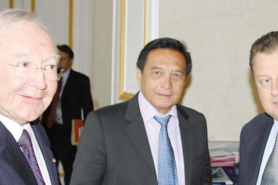 Gaston Flosse : « C'est pour nous punir ! »