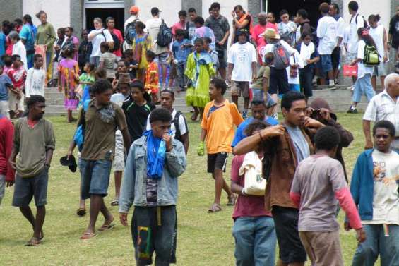 La tête et les jambes mises à l'épreuve