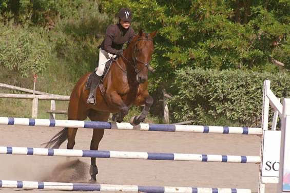 À Julie Jardel le titre