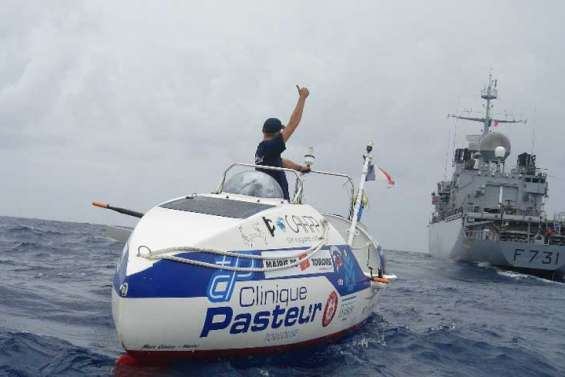 Secouru par une frégate