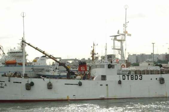 Le naufrage d'un chalutier sud-coréen fait 22 morts